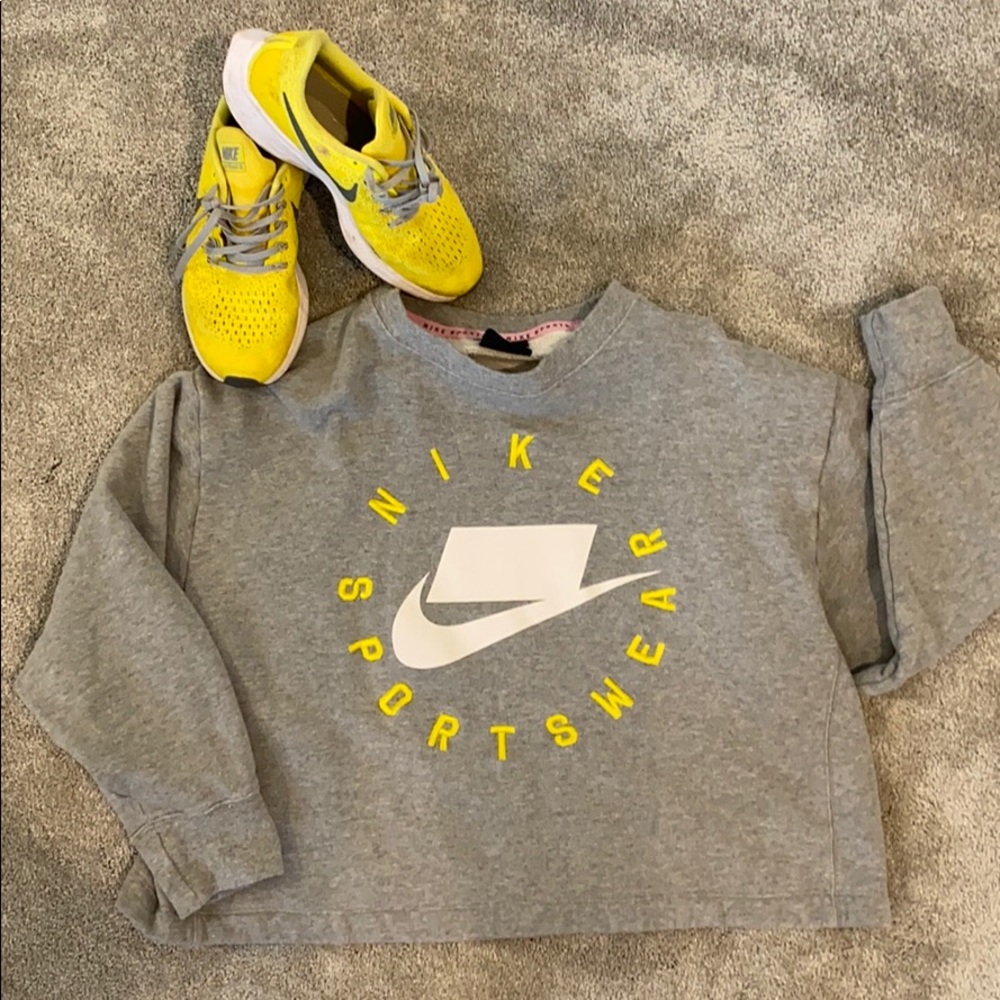 Sold Nike sweatshirt